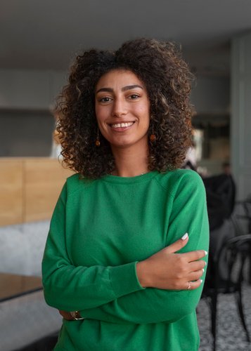 pessoa-de-origem-indiana-se-divertindo (1)